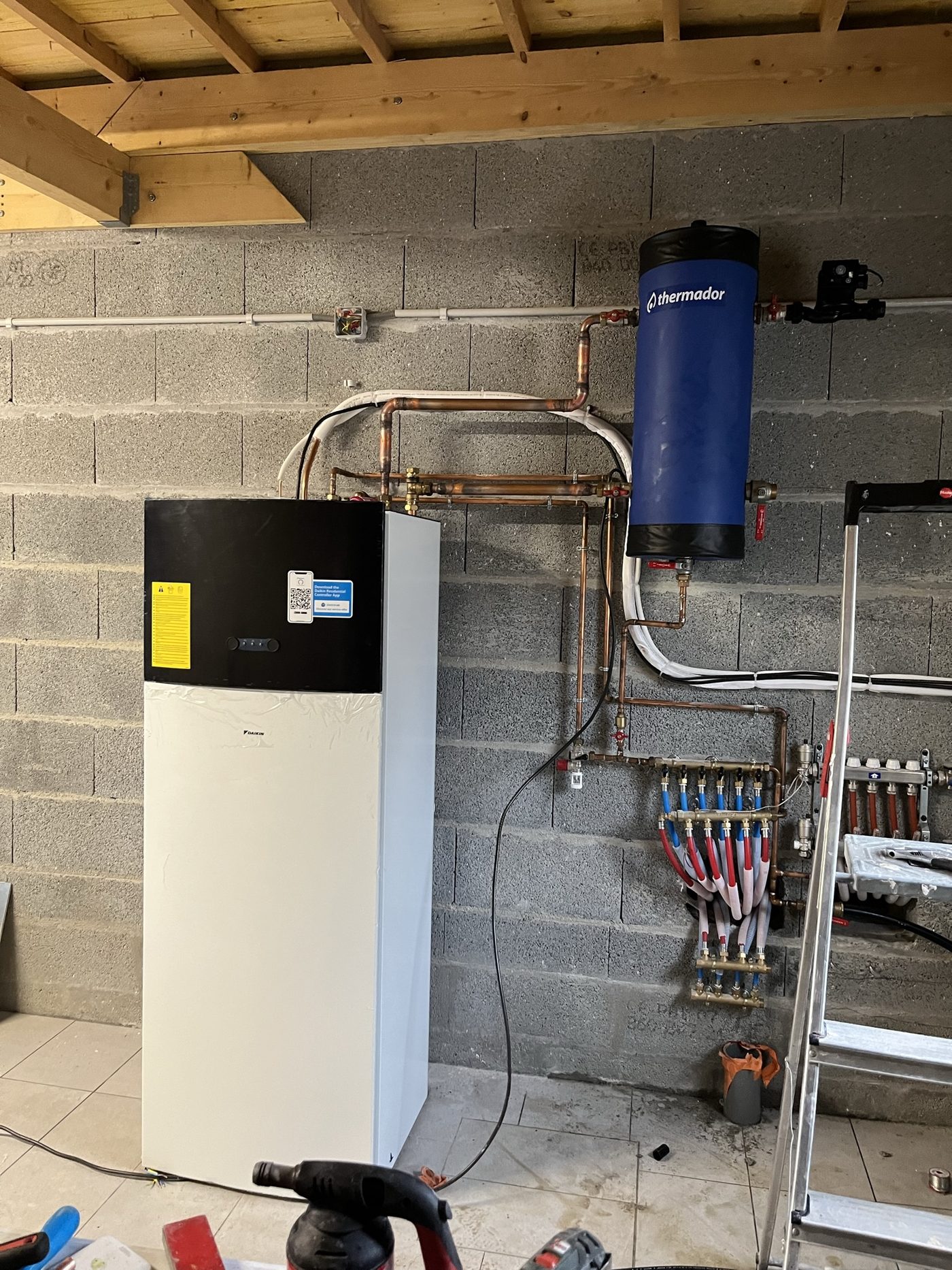 Pompe à chaleur Daikin et ballon Thermador